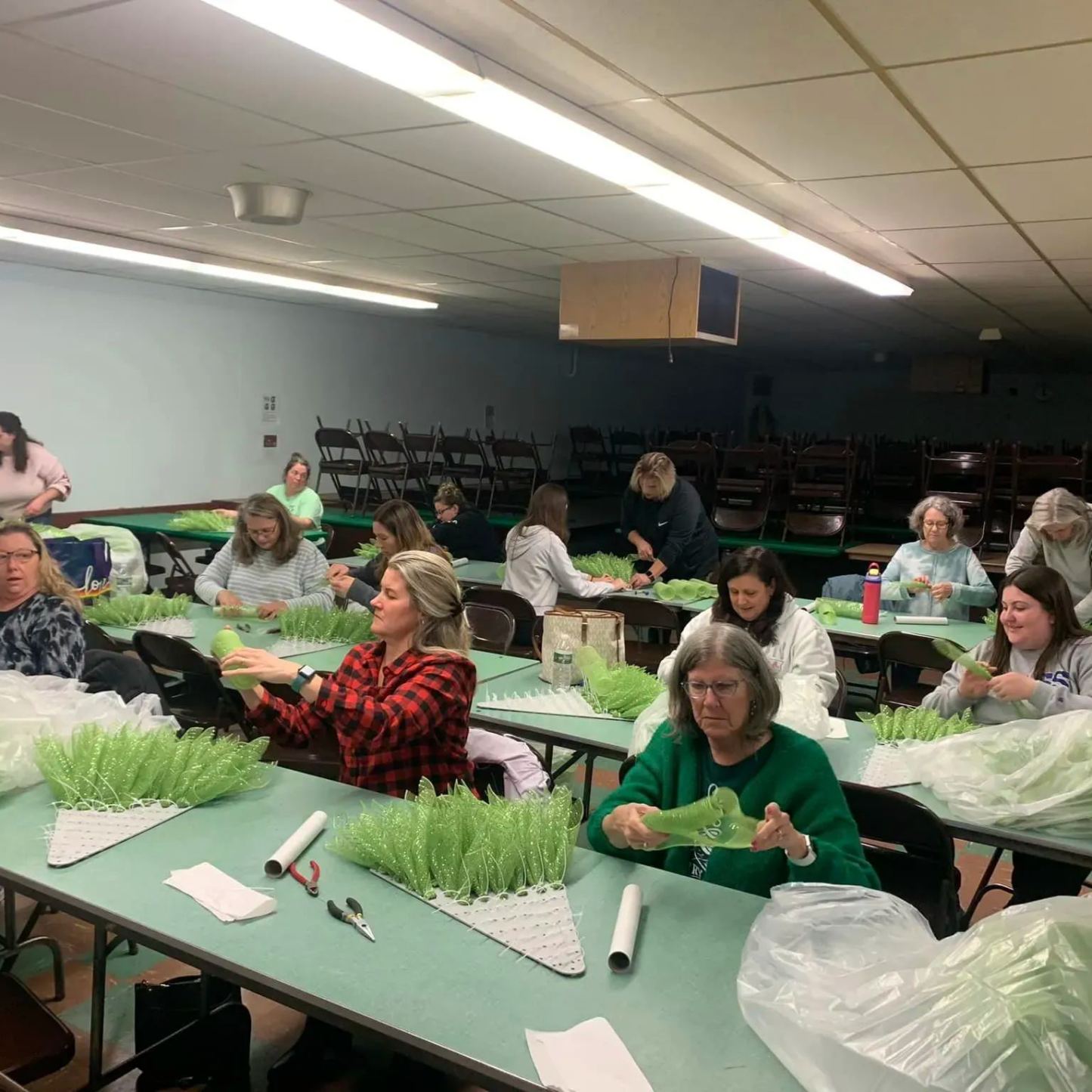  🎄Handmade Christmas Tree Wreath for Front Door