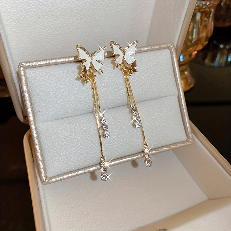 🦋Cercei de lux cu design fluture placat cu aur de 14K