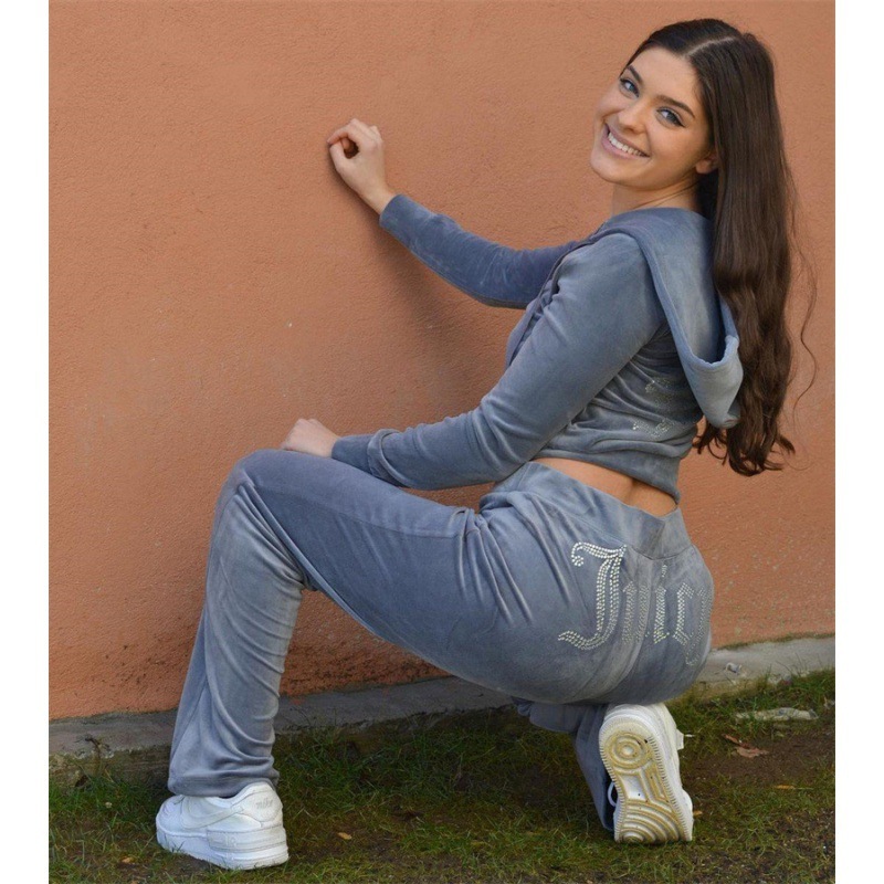 Design unic, diamante fierbinți superbe! 💎🌈Costumul sport de pluș: la modă și sportiv, emanând personalitate!