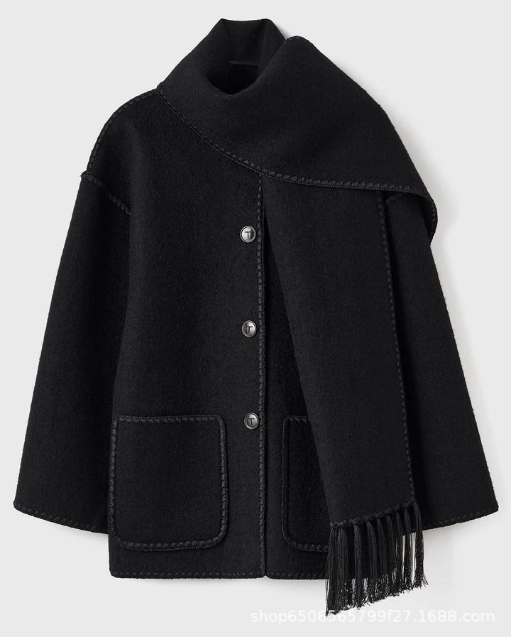 Noua preferată la modă de iarnă! ❄️💫 Jachetă îngroșată la modă, design lejer cu eșarfă: un pachet cald, plus trendy! 🧥🌈