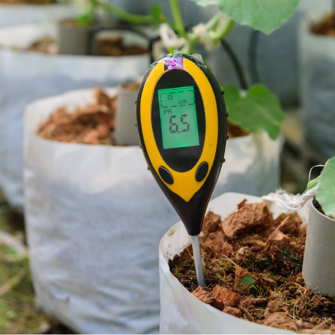 Aparat Digital de Analiza a Solului 4 in 1, pH, Umiditate, Luminozitate, Temperatura