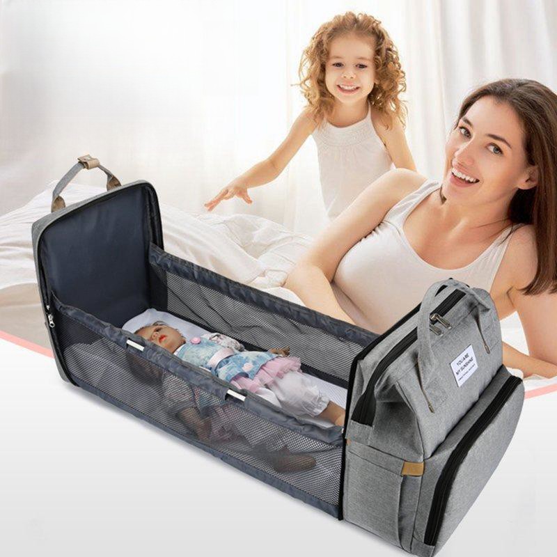 Primul rucsac extensibil pentru scutece pentru copii din lume