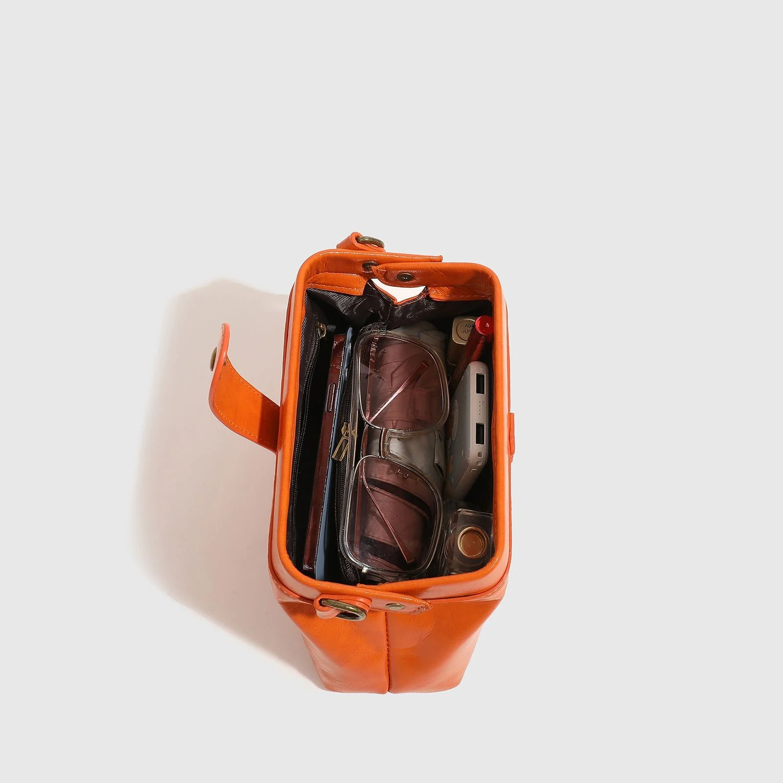 💞2024 noi oferte fierbinți-genți retro din piele lucrate manual