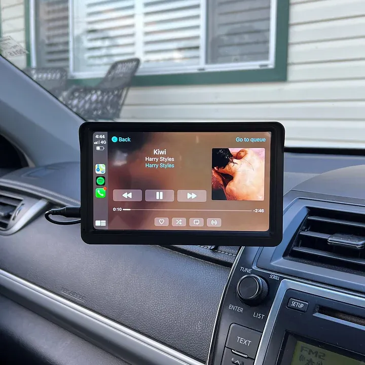 Tablou de bord universal cu ecran tactil pentru mașină | Apple CarPlay & Android Auto
