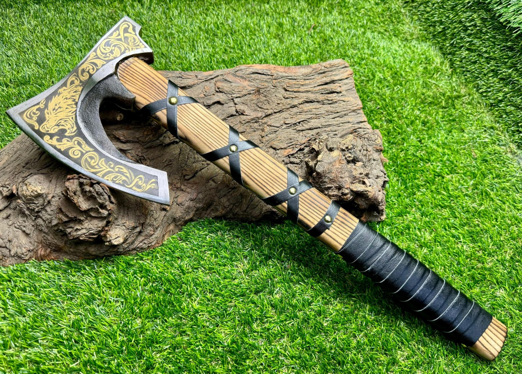 Machado Viking de aço carbono forjado com cabo de jacarandá