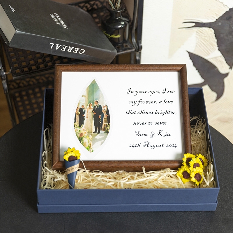 Personalised Leaf Carving Keepsake — Living Memories