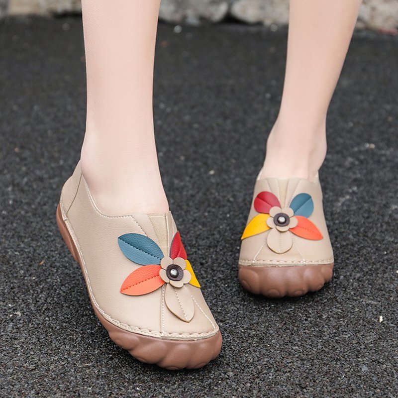 Amelolo Women Retro Flower Stitching Comfy Round Toe Slip On Flat Loafers Shoes