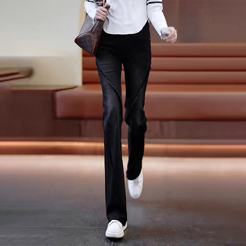 Frayed Cut-off Micro Flare Jeans