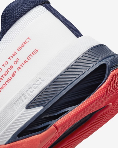 Men's Training Shoes