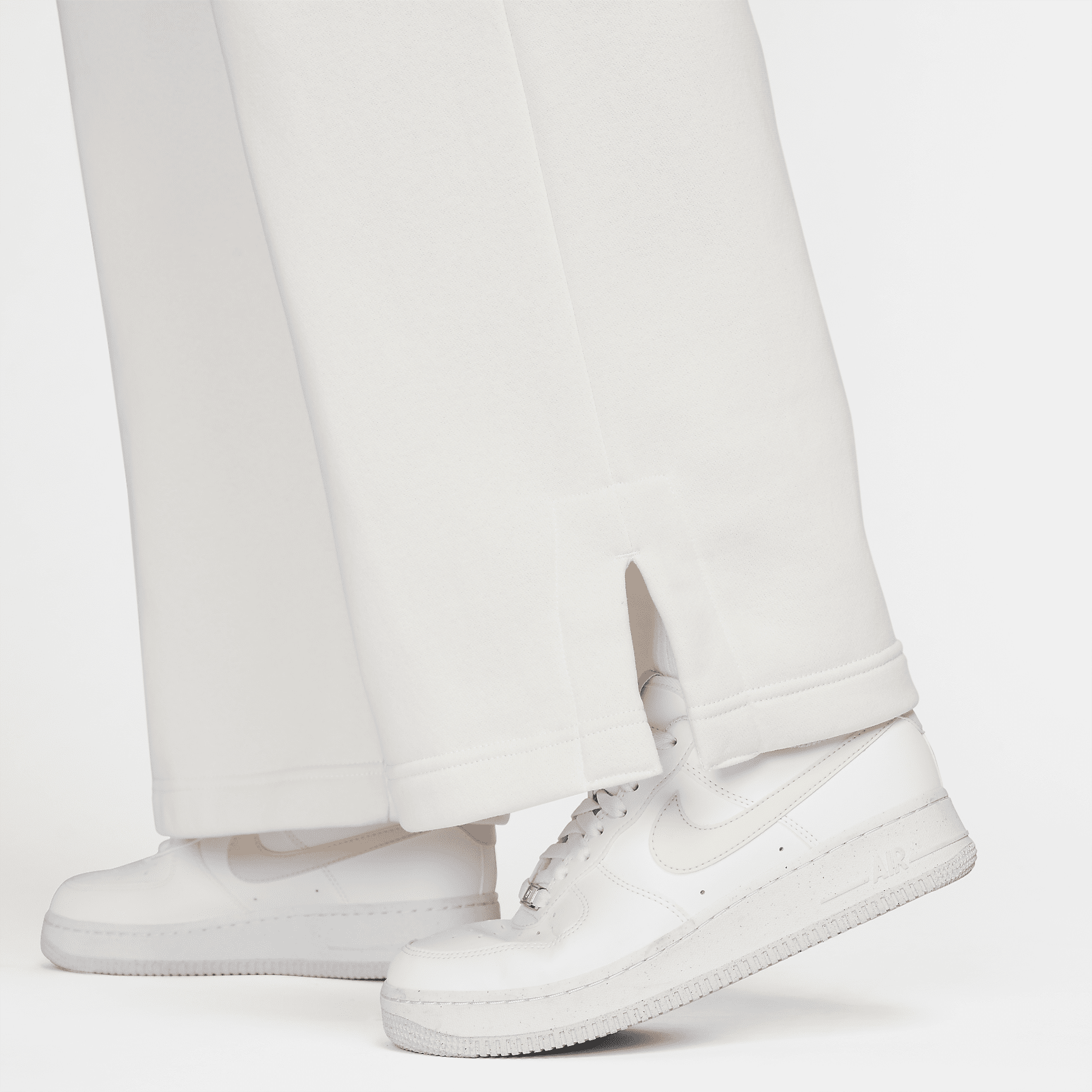 Sportswear Phoenix Fleece - Women's High-Waisted Wide-Leg Sweatpants