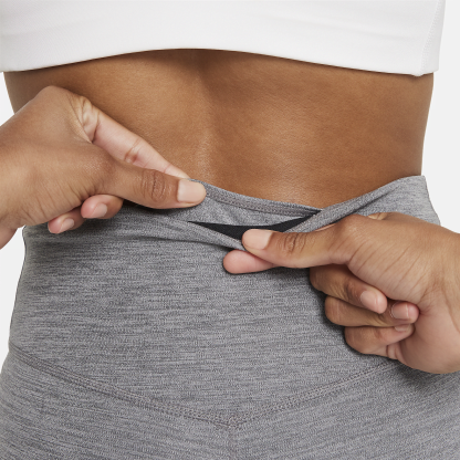 One - Women's Mid-Rise Crop Leggings