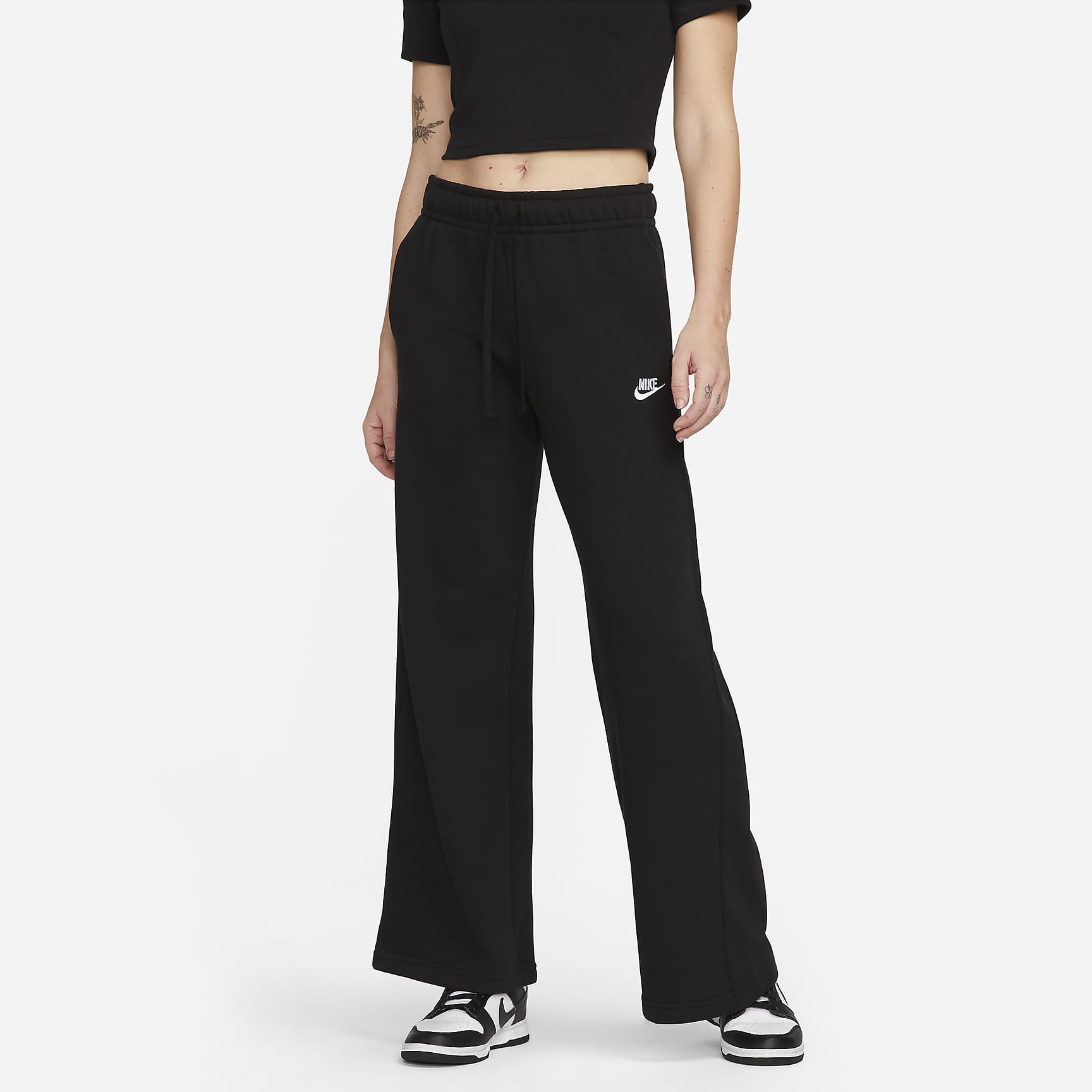 Sportswear Club Fleece - Women's Mid-Rise Wide-Leg Sweatpants
