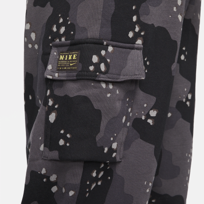 Sportswear Club Fleece - Women's Mid-Rise Cargo Pants