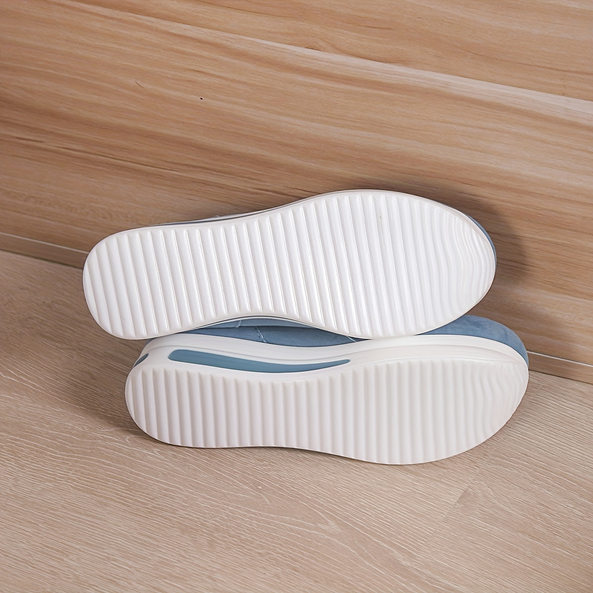 ??Last Day Promotion 50% OFF - Women's casual platform slip-on orthopedic sneakers