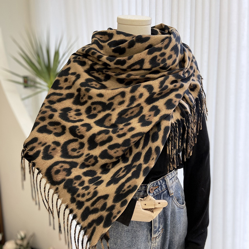 Women Leopard Print Scarf