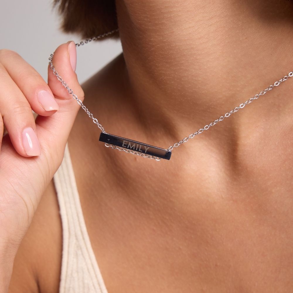 Name Bar Necklace - Heart of The Family