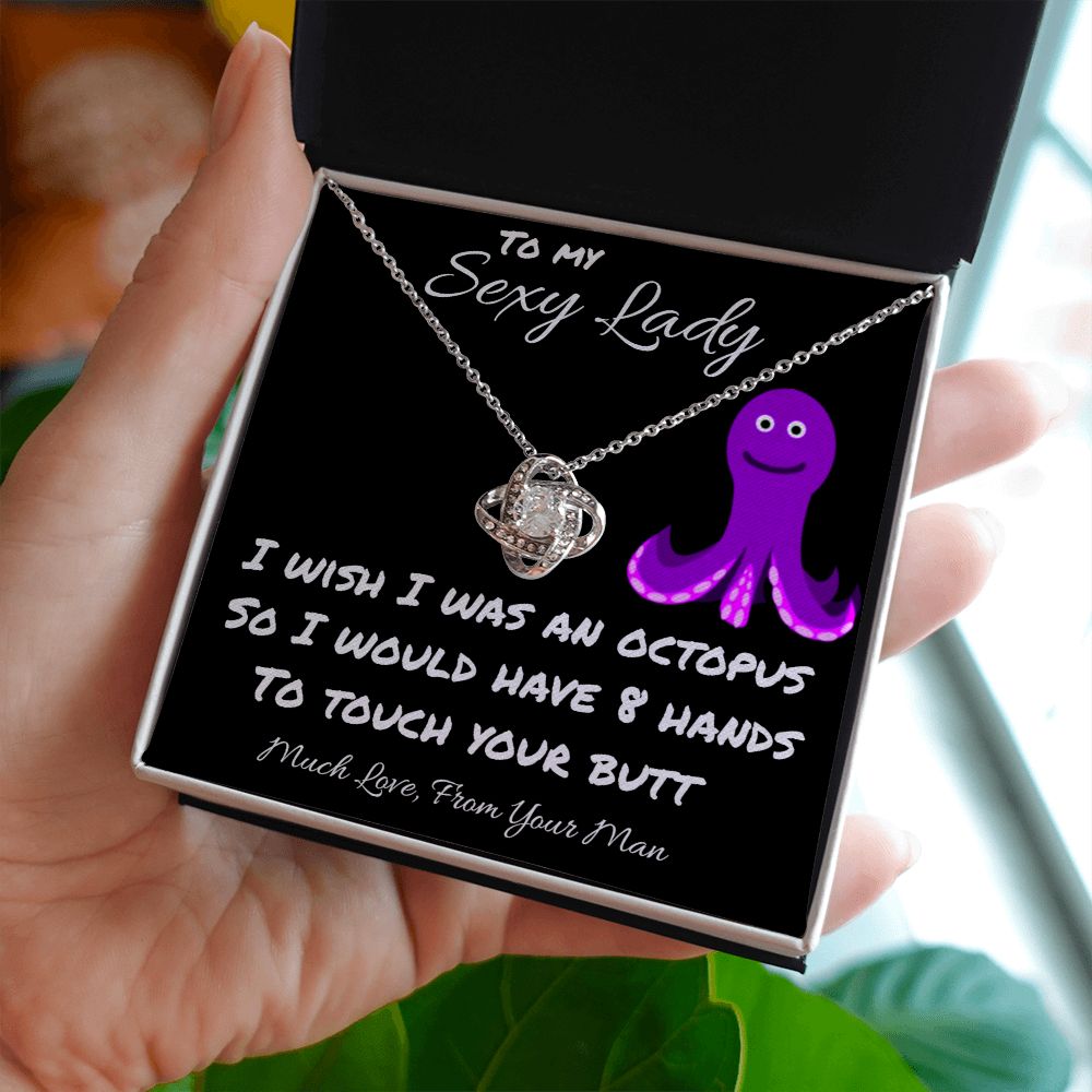 Much Love - Stunning Love Knot Necklace