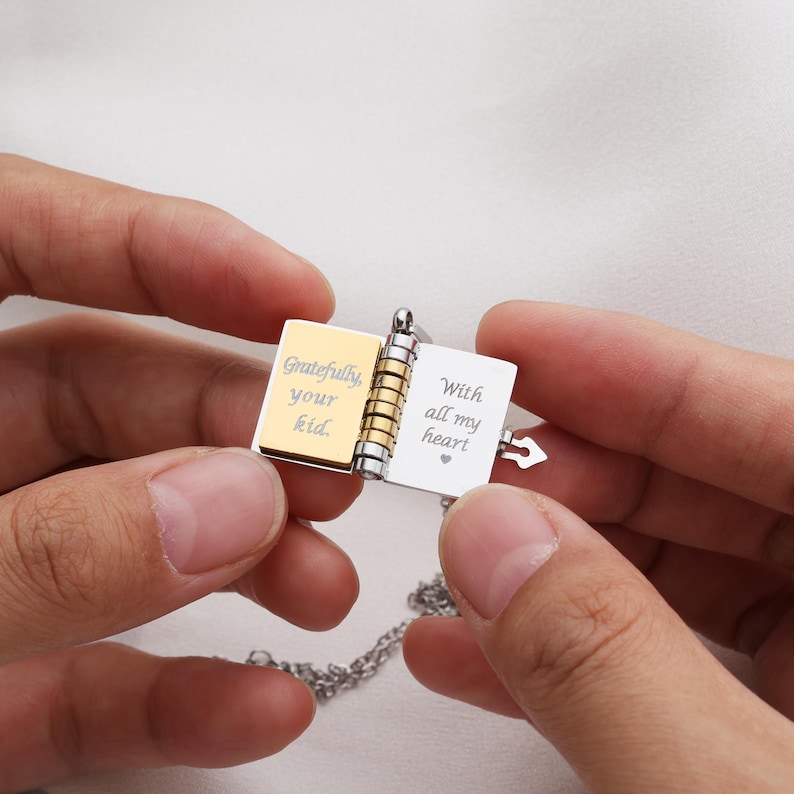 Best Mom Ever Book Necklace 