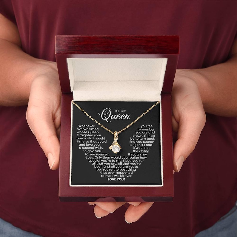 To My Queen Necklace - Ribbon-shaped pendant