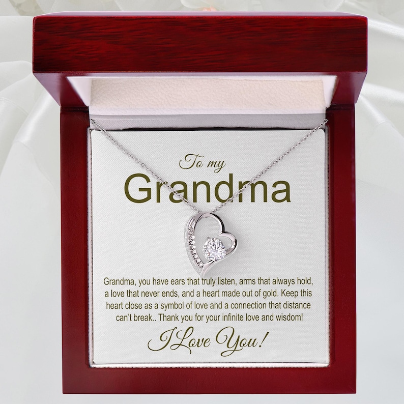 To My Grandma - Love Never Fades Necklace
