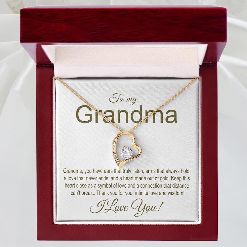 To My Grandma - Love Never Fades Necklace