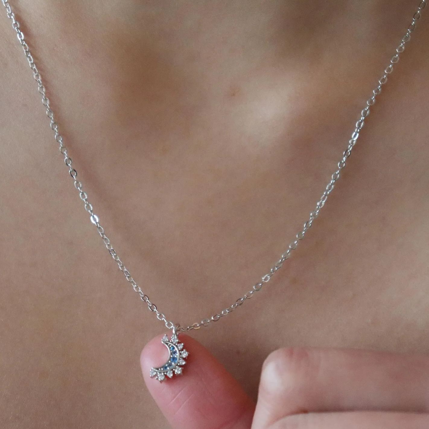 SUN AND MOON NECKLACE SET