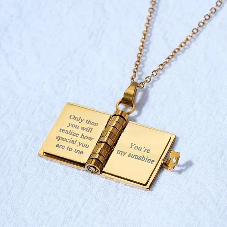 Daughter Book Necklace – Love You to the Moon Father / Mother Daughter Necklace