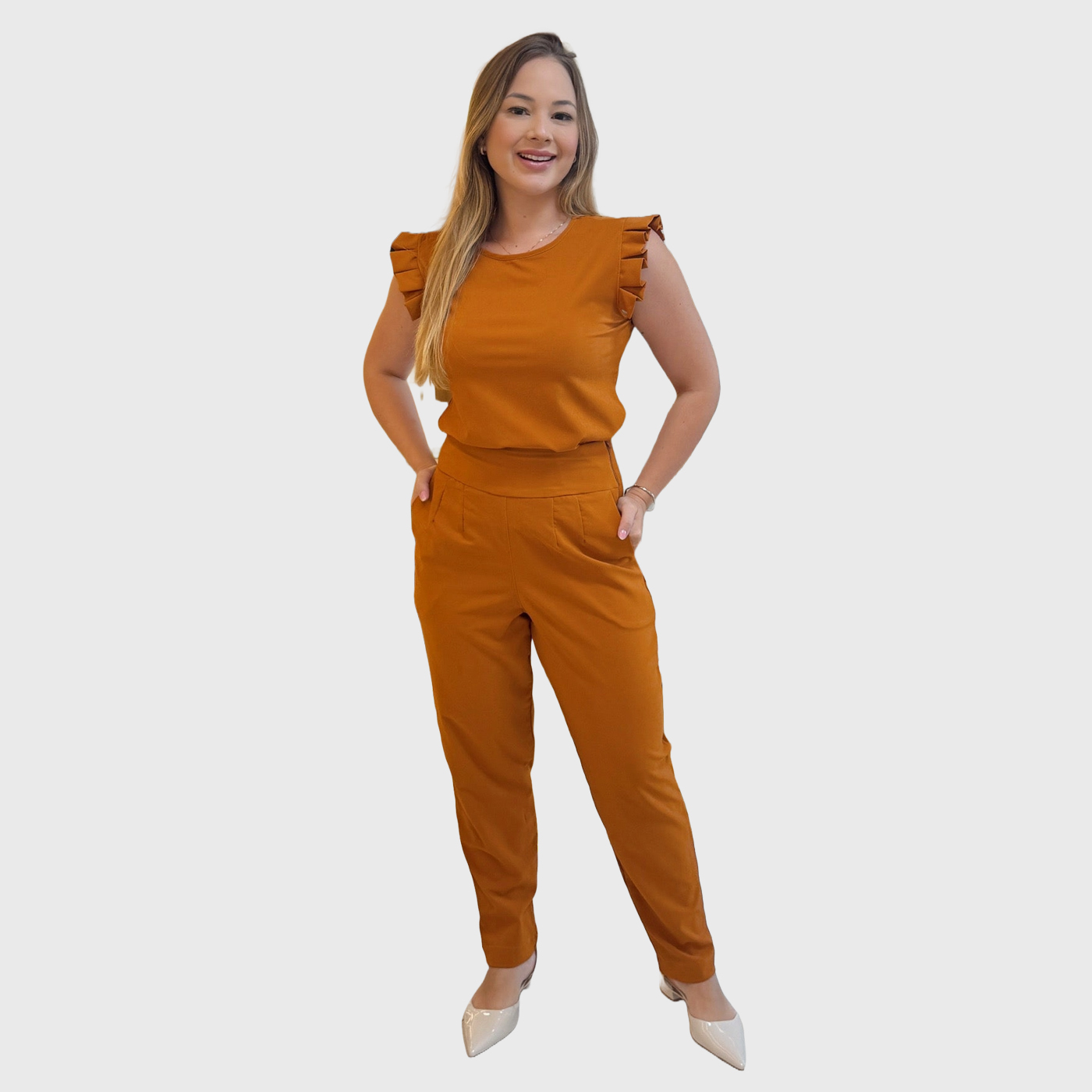 Women's Round Neck Ruffle Sleeve Tuckable Scrub Top