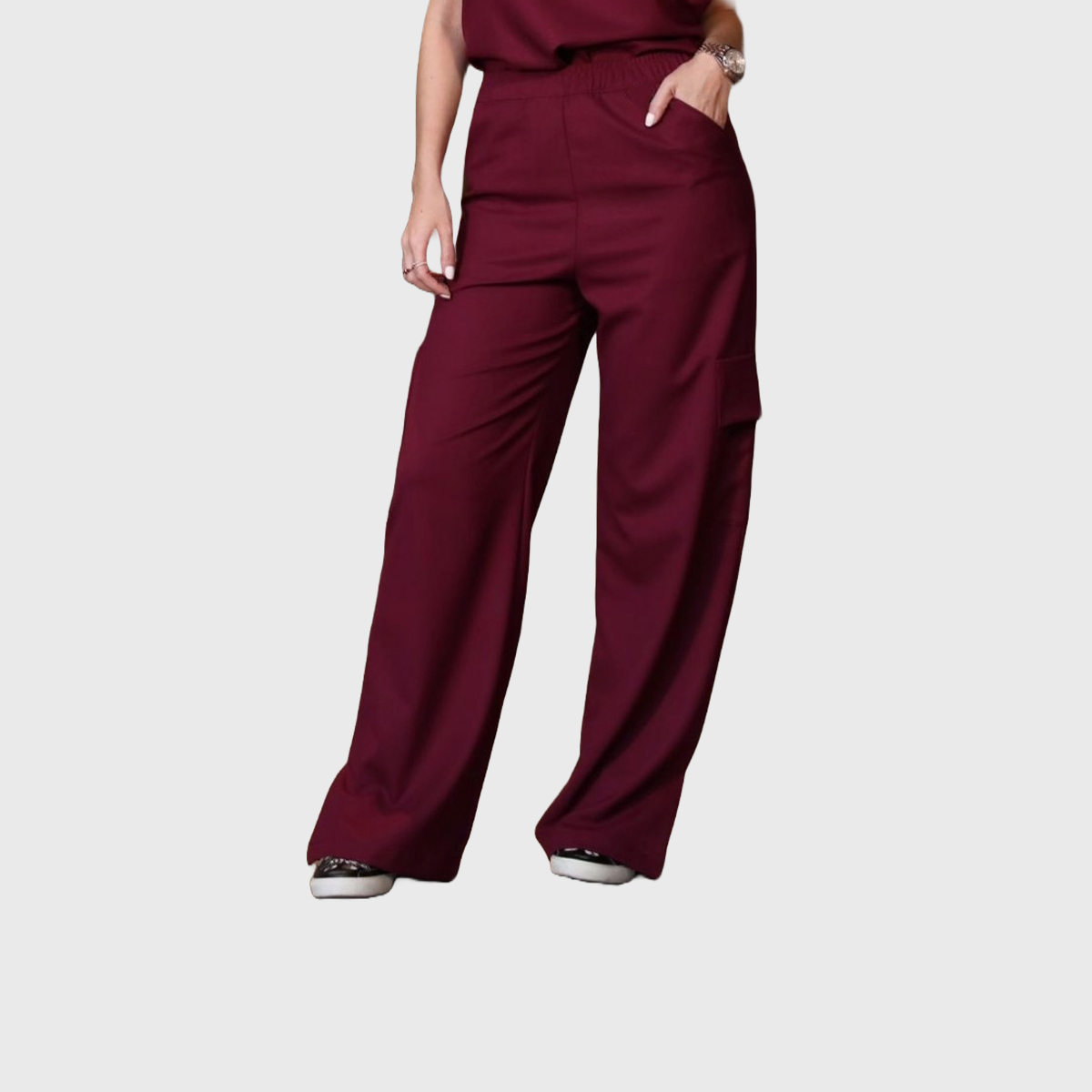 Women's Cargo Scrub Pants with Stylish Tailoring Details™