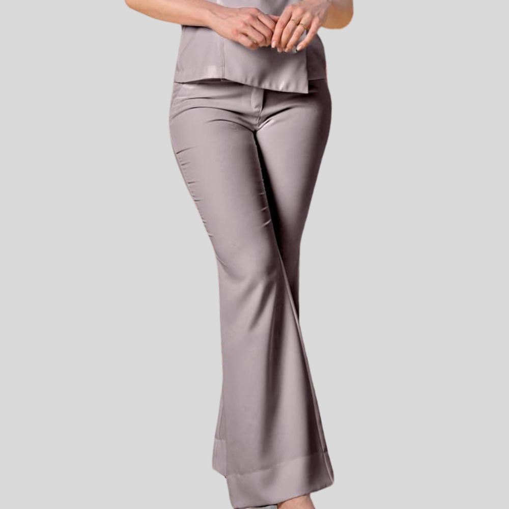 Women's Flared Style Modern Fit Scrub Pants™