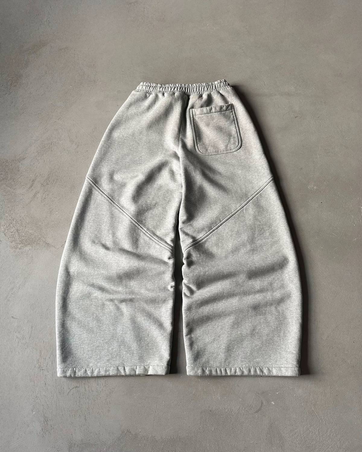 WIDE LEG SWEATPANTS