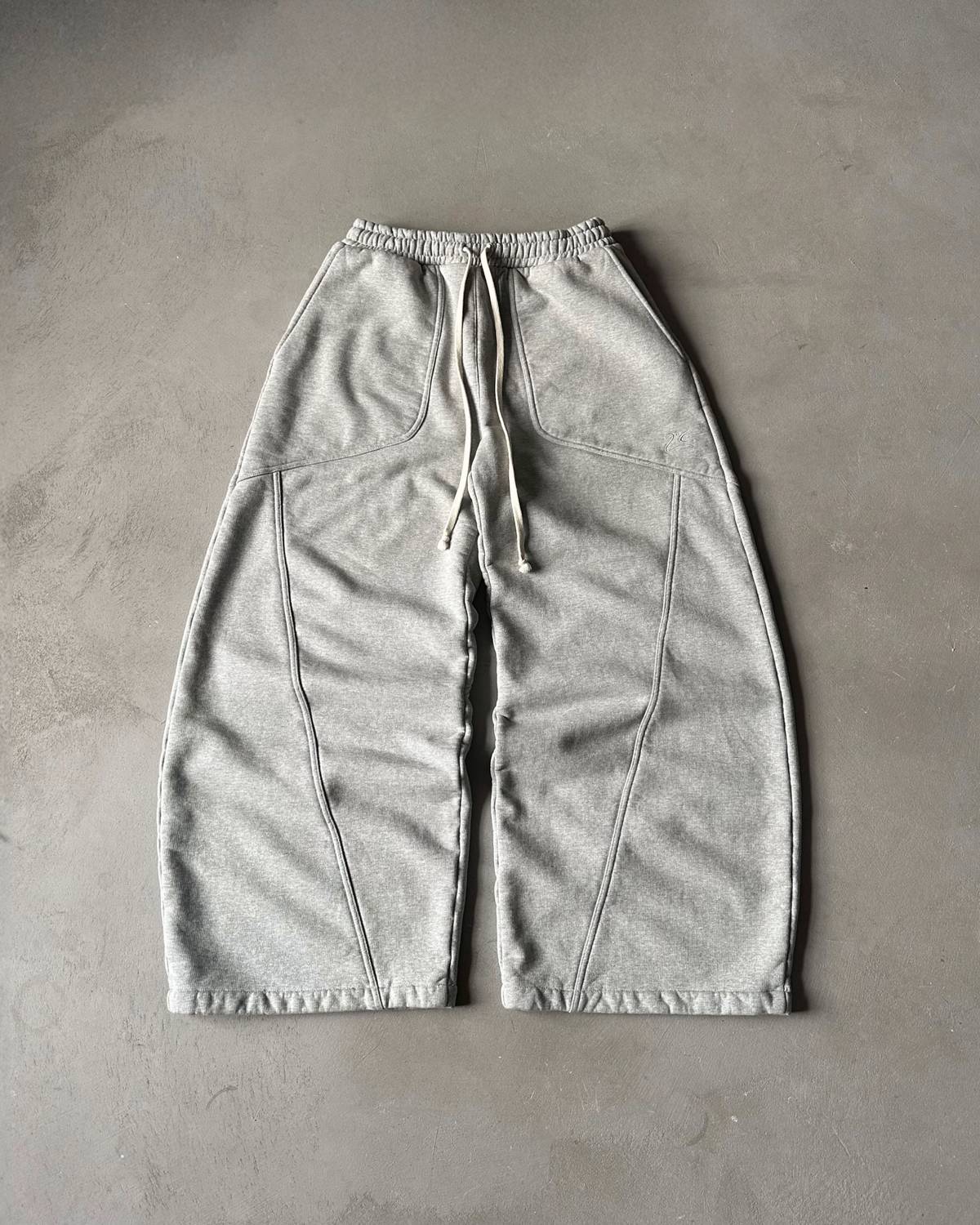 WIDE LEG SWEATPANTS