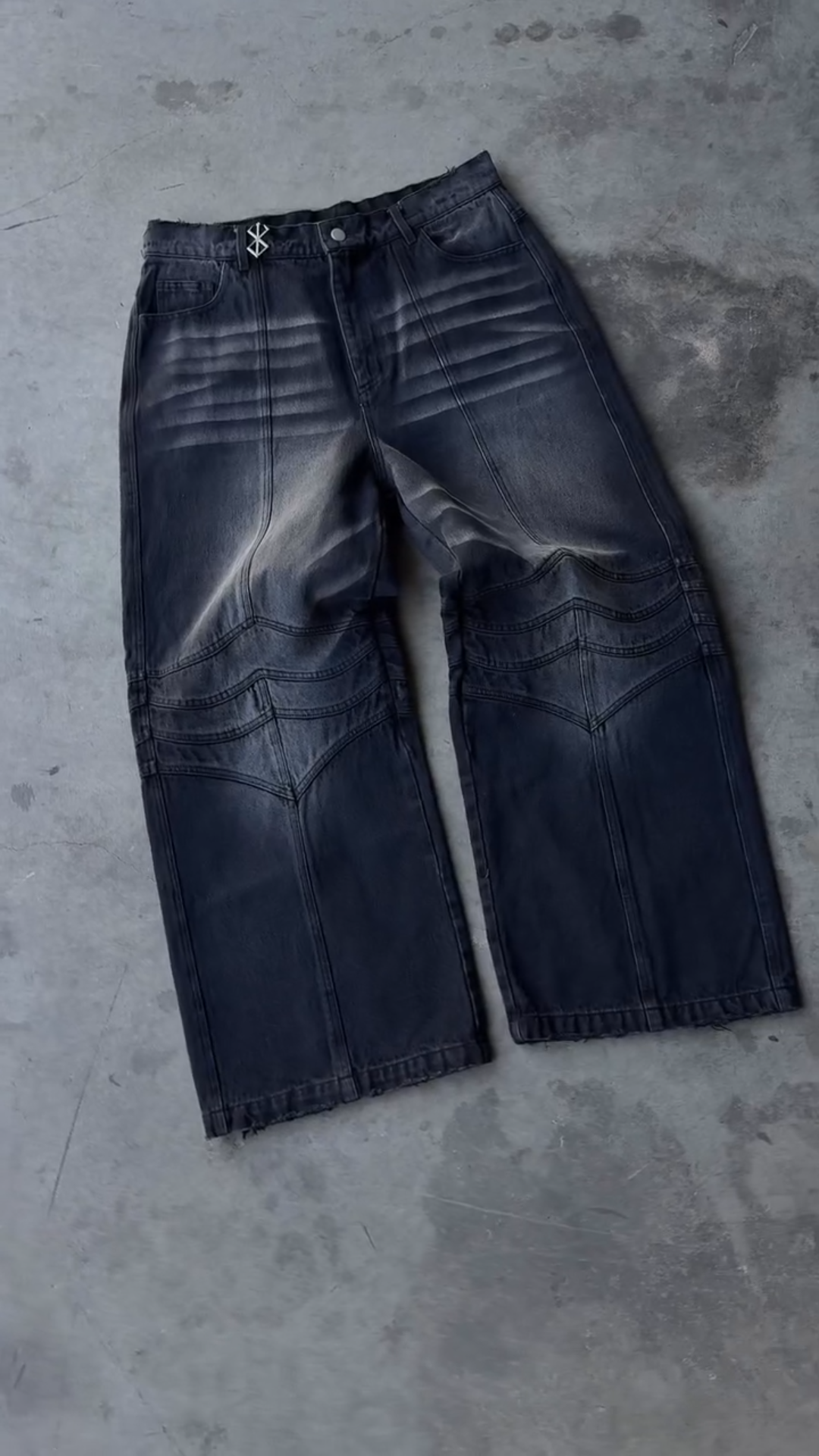【Preorder】Berserk basic baggy-Ship on Feb 05th