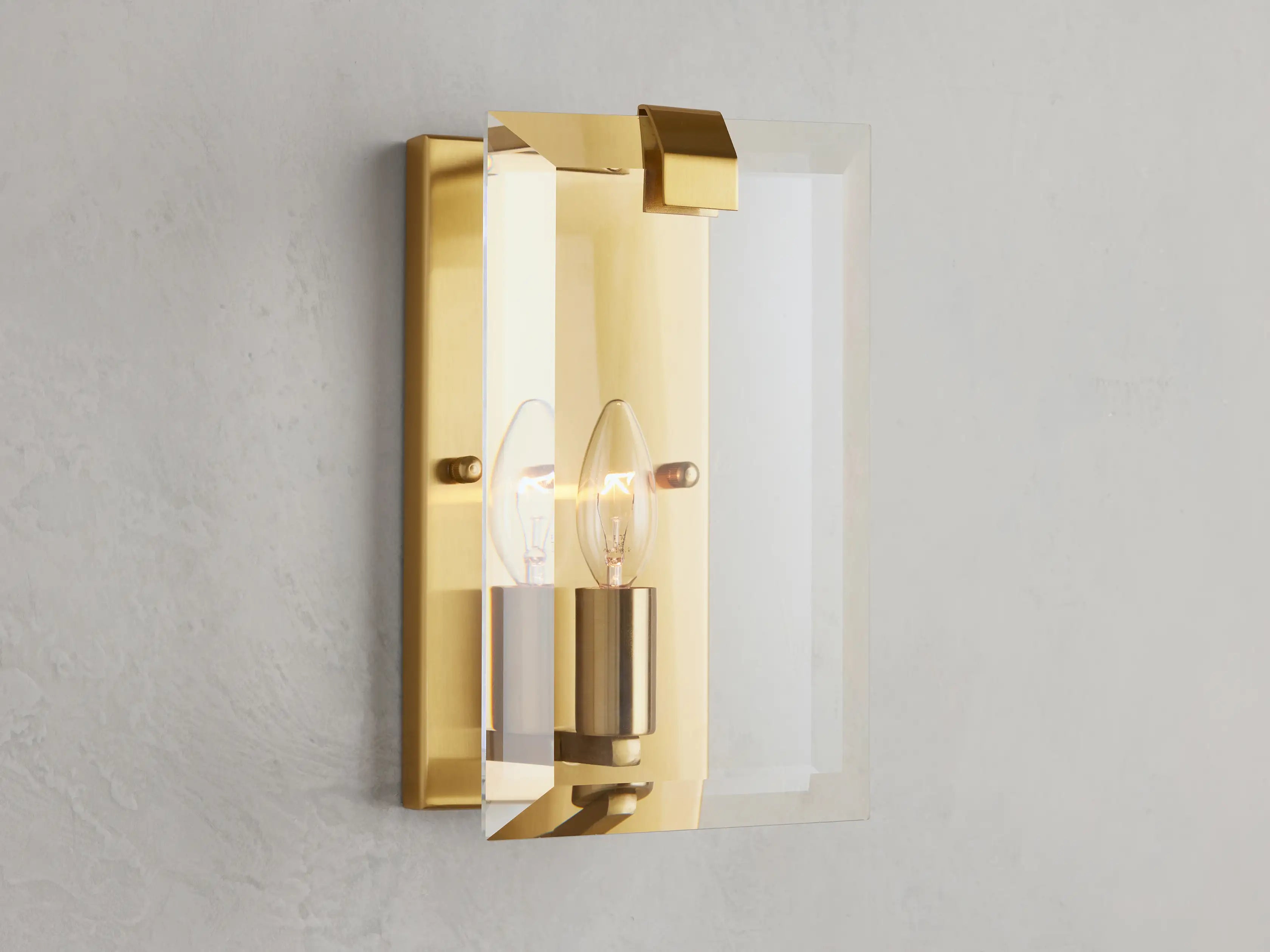 Modern Amaya Sconce-Fullstarlighting