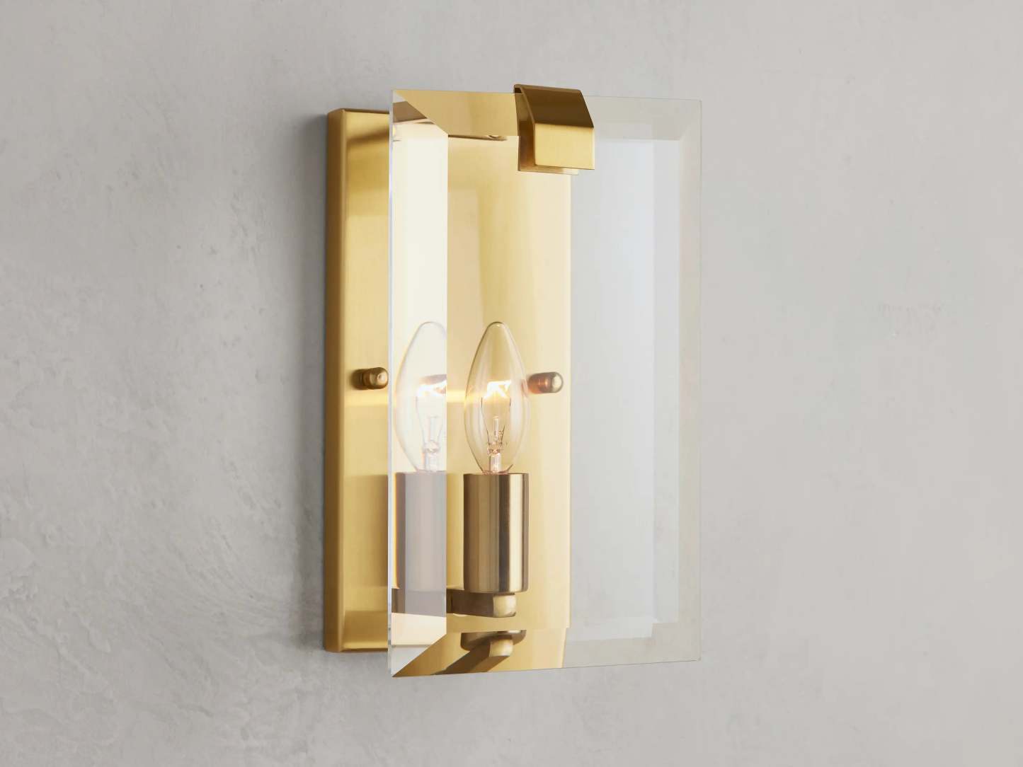 Modern Amaya Sconce-Fullstarlighting