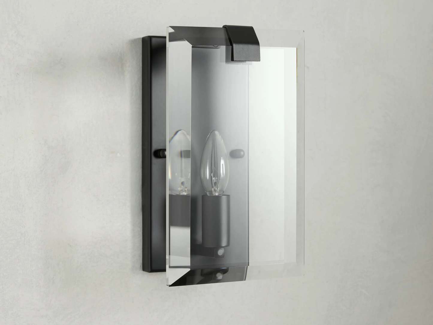 Modern Amaya Sconce-Fullstarlighting