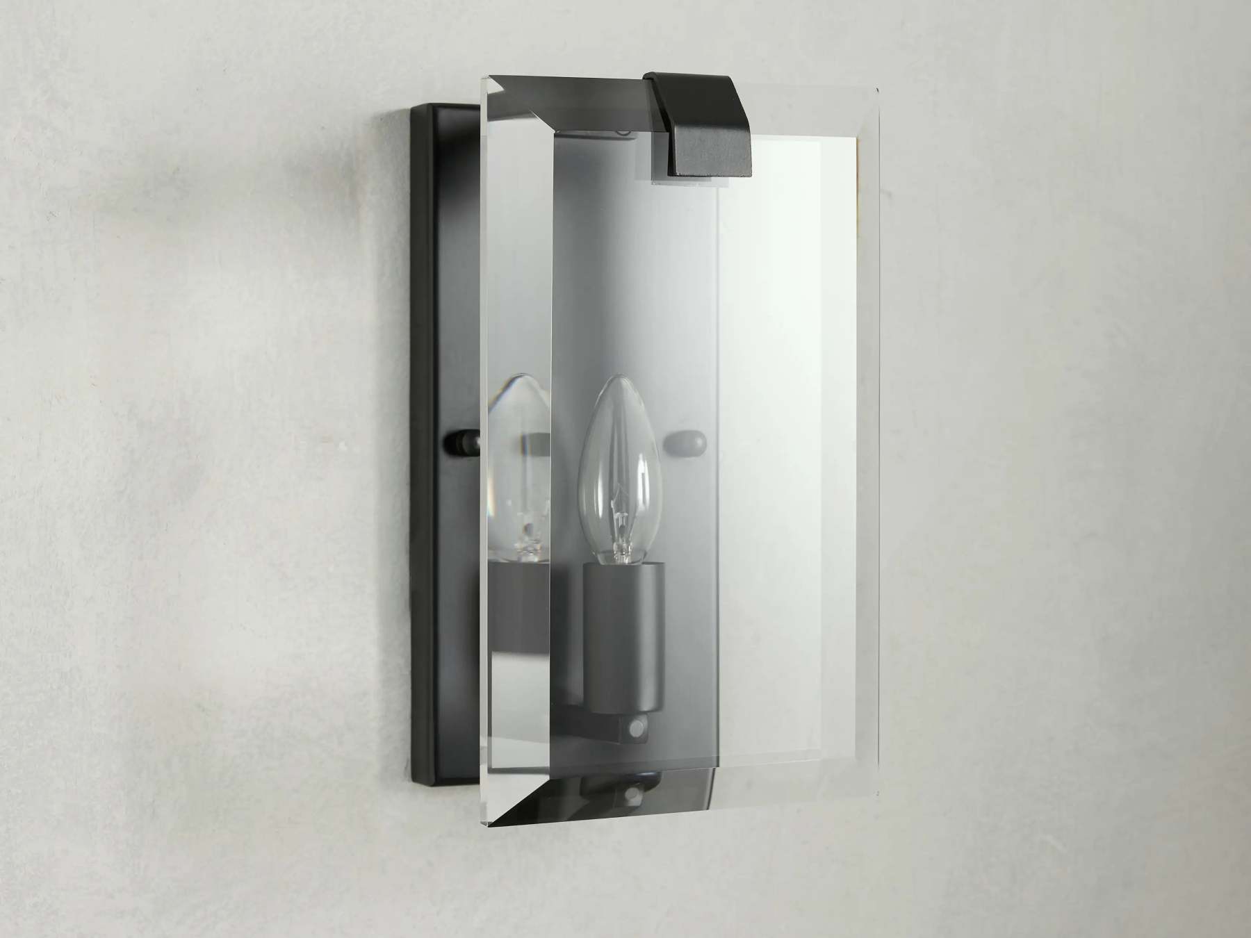Modern Amaya Sconce-Fullstarlighting