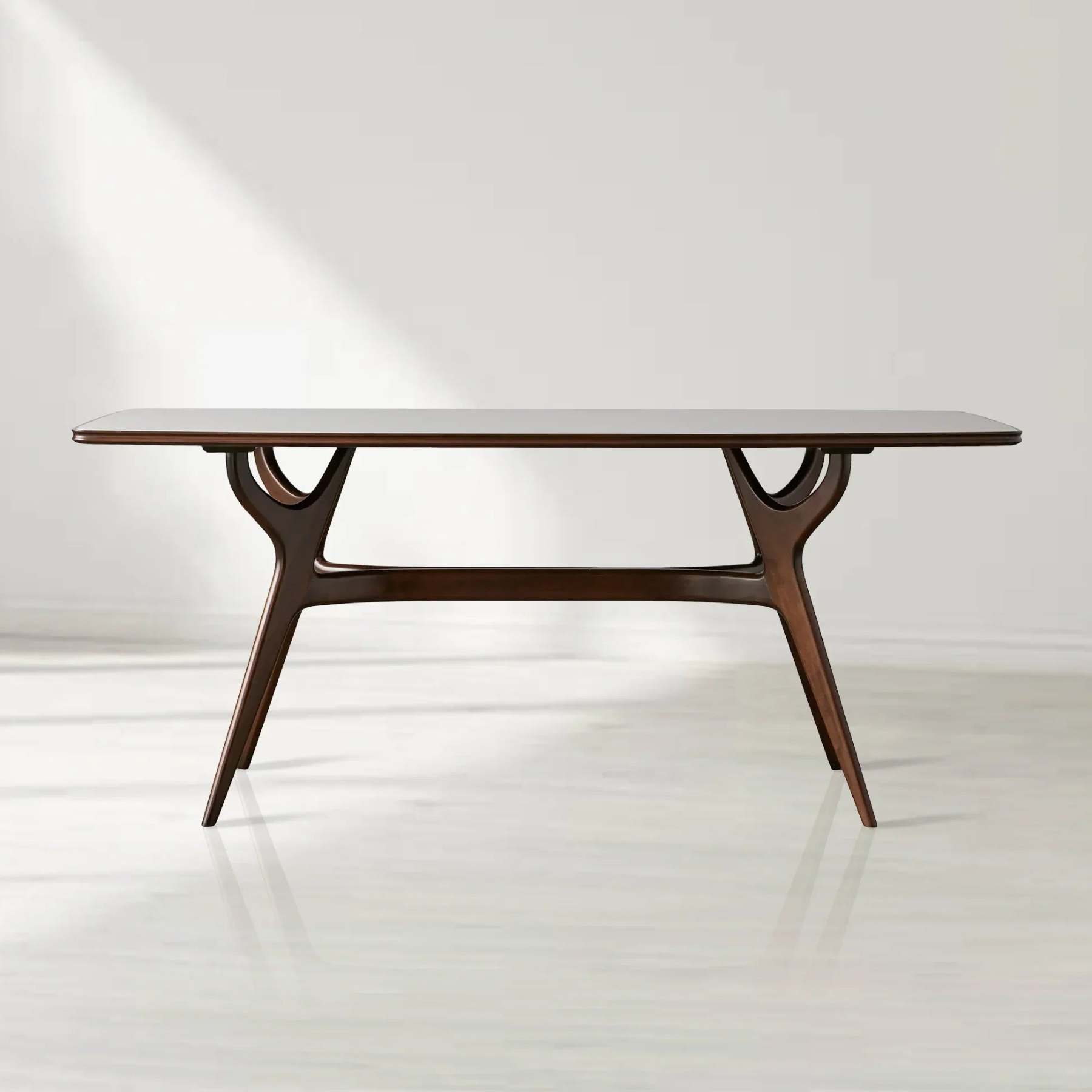 Ambra Dining Table
