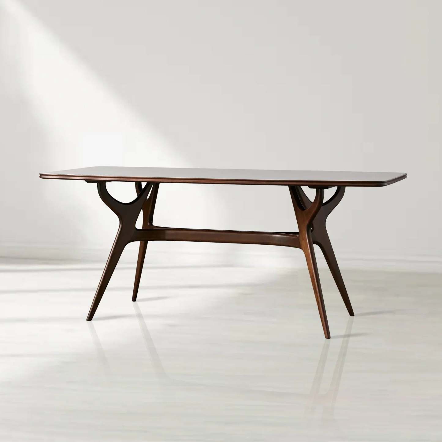 Ambra Dining Table