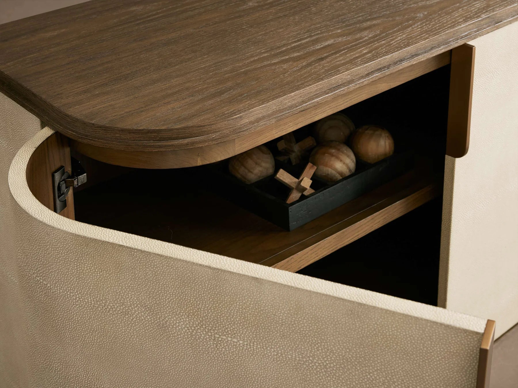 Harrow Media Console-Fullstarlighting