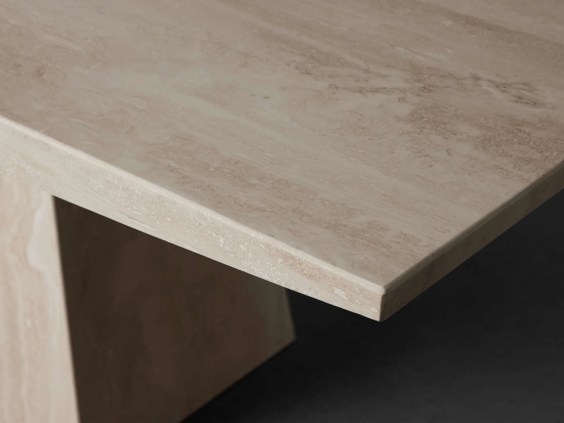 Ilaria Dining Table-Fullstarlighting