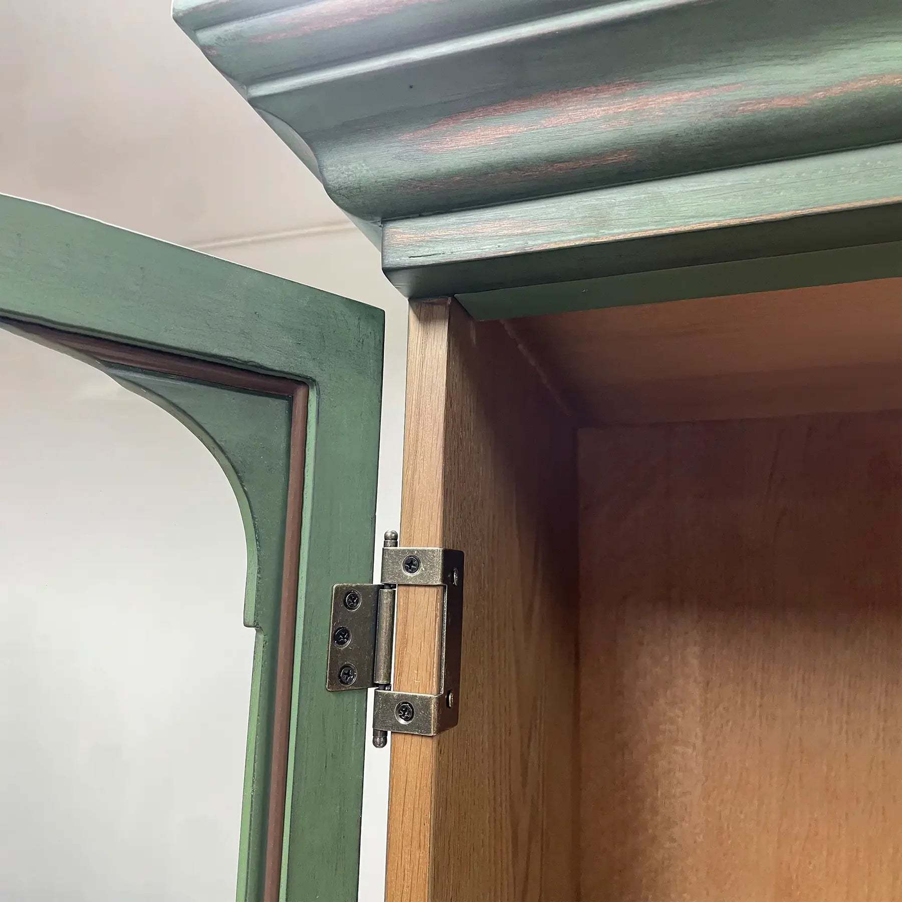 Merritt Cabinet