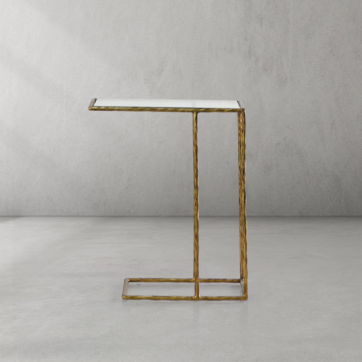 Thaddeus Tempered Glass C-Shaped Side Table-Fullstarlighting