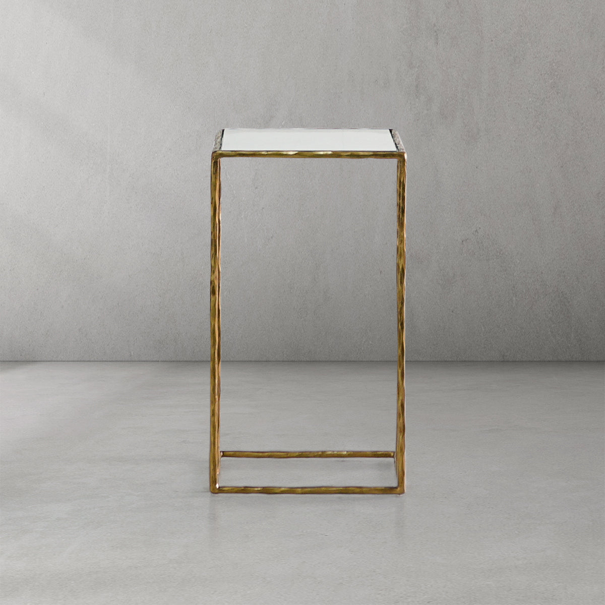 Thaddeus Tempered Glass C-Shaped Side Table-Fullstarlighting