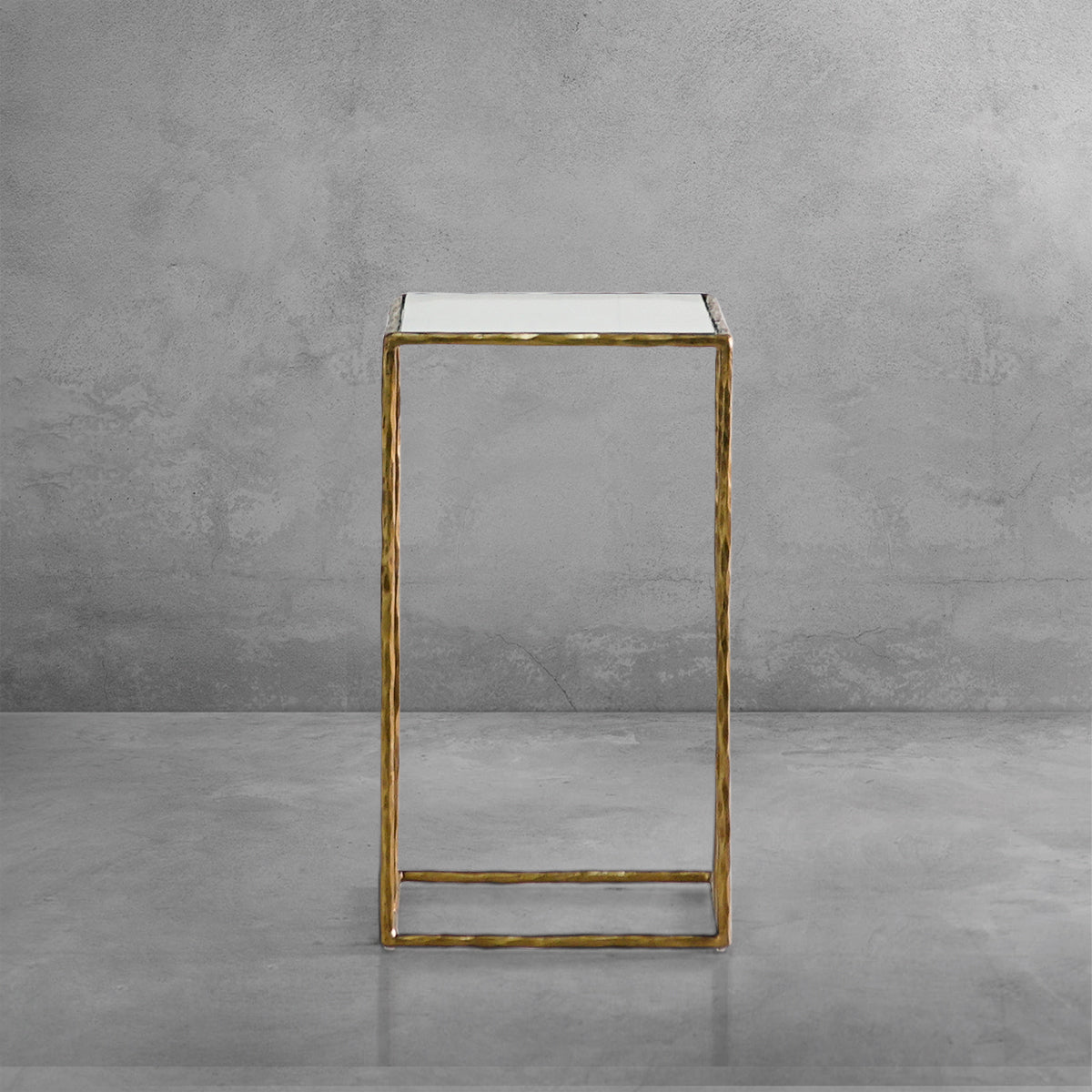 Thaddeus Tempered Glass C-Shaped Side Table-Fullstarlighting