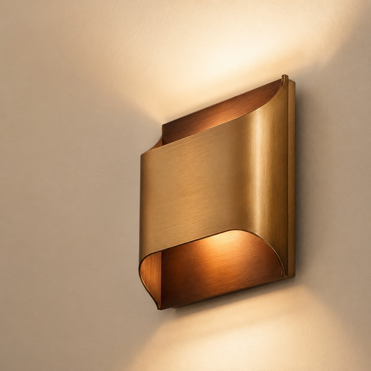 Dary Sconce 8"