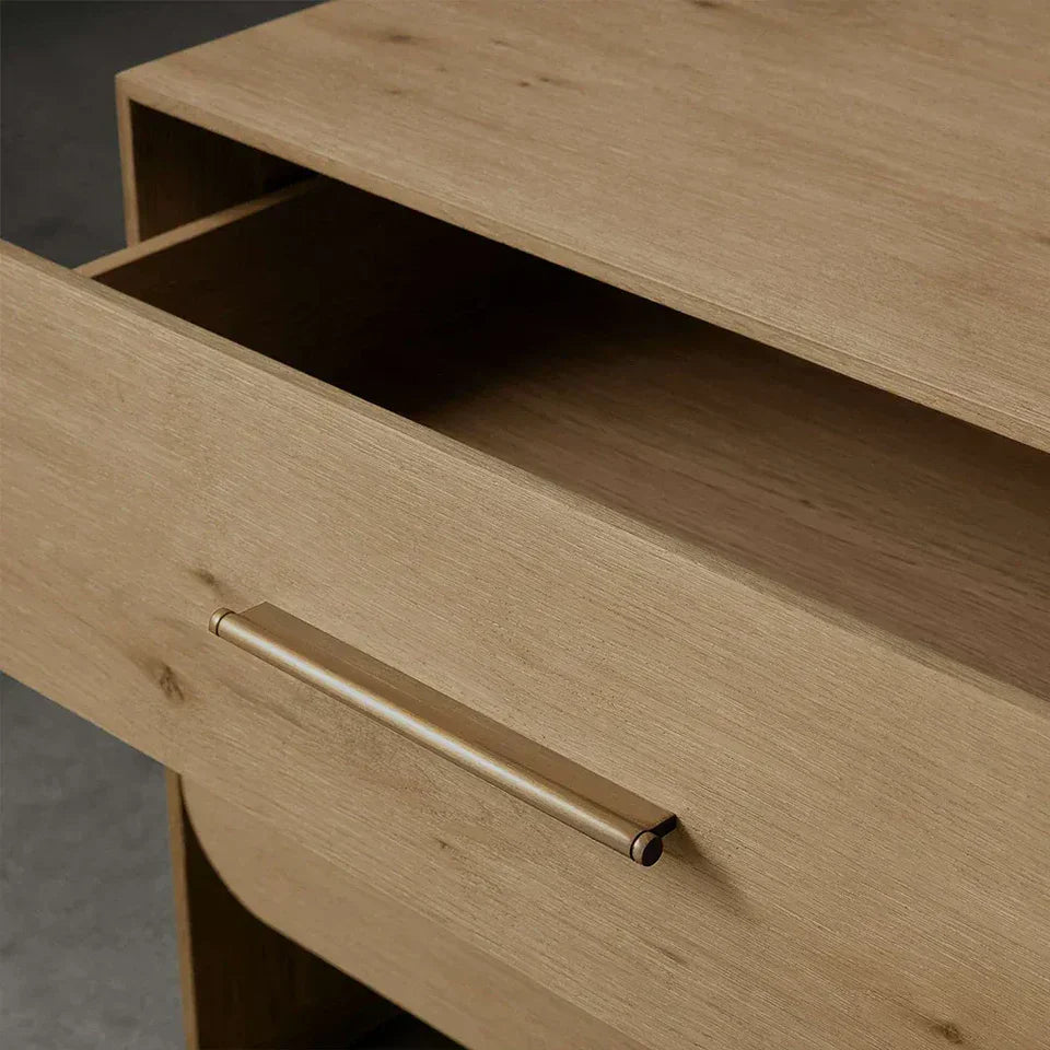 Felton Closed Nightstand-Fullstarlighting