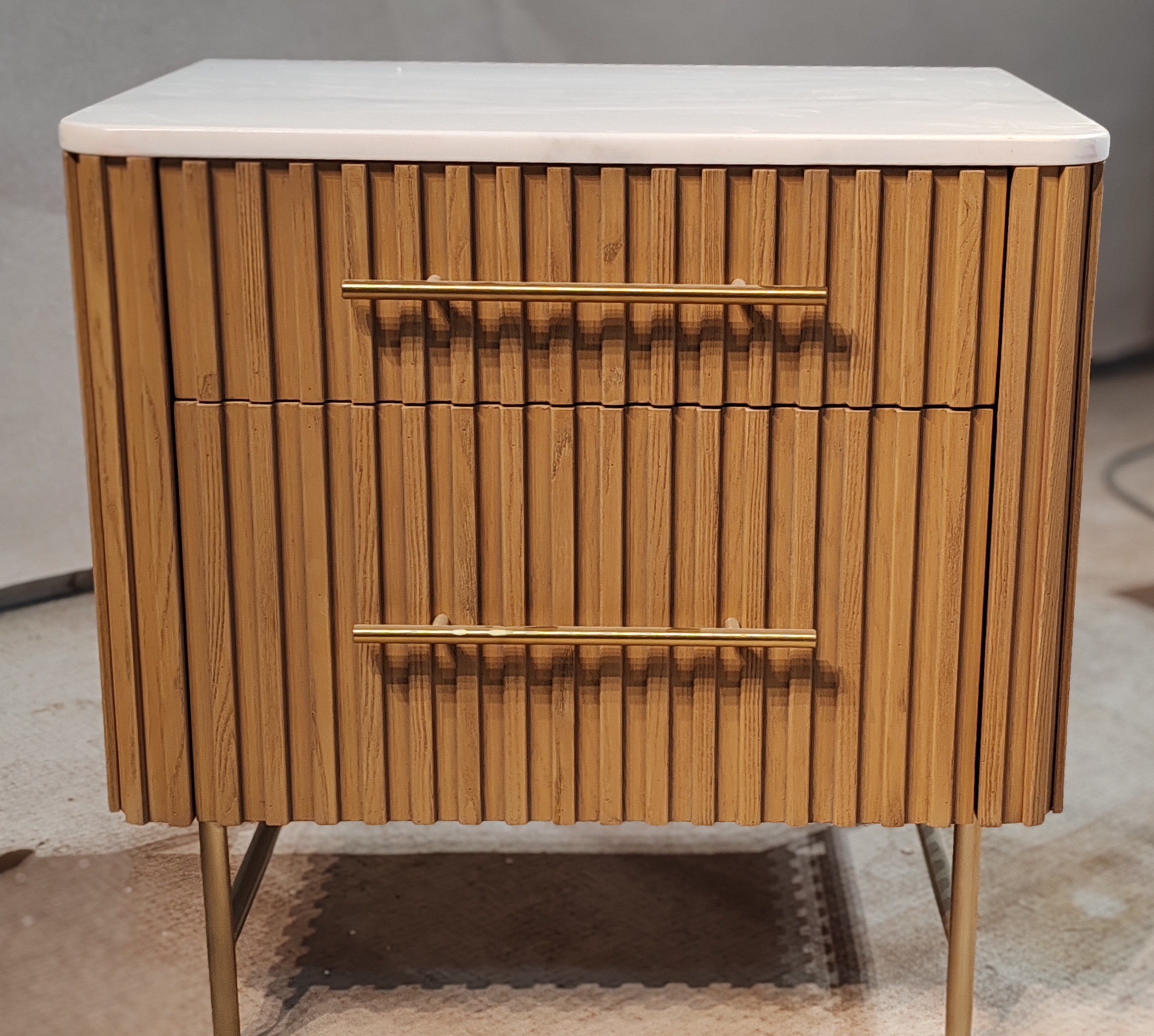 Fimley Closed Nightstand