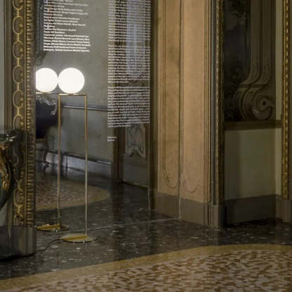 IC F1 Floor Lamp