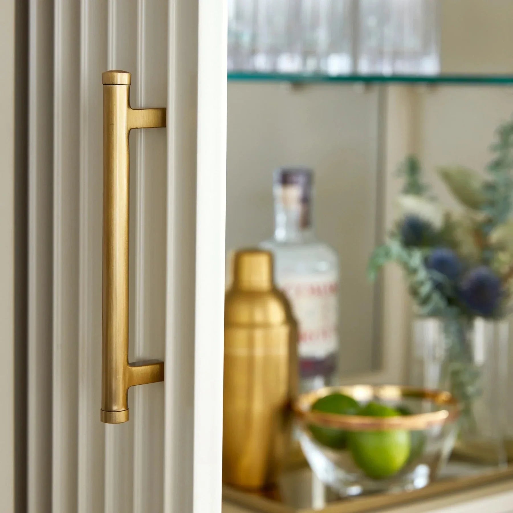 Louis Bar Cabinet-Fullstarlighting